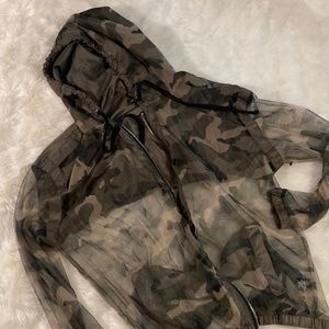 Sheer fashion camo jacket